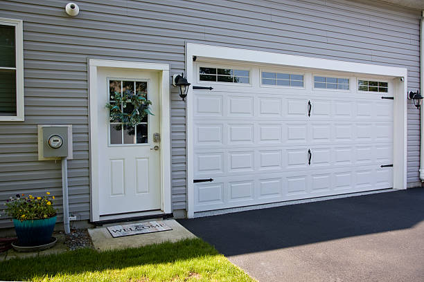 24/7 Emergency Garage Door Roller Replacement experts in Monrovia, MD